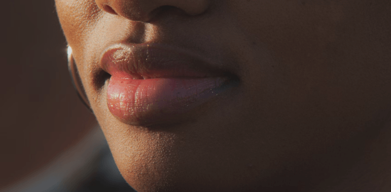 Lip Oil vs Lip Balm